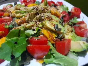 Ensalada verde con mango y linaza