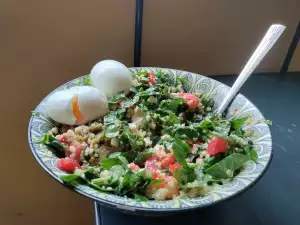 Ensalada de espinacas y quinoa