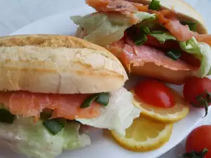 Mini bocadillos con salmón