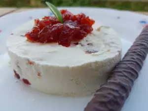 Semifrío con membrillos y parmesano