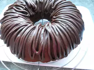 Pastel de chocolate con mazapán