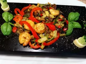 Gambas con setas chinas y verduras