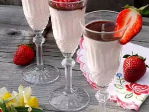 Panna Cotta de fresa en vasitos