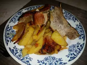 Panceta de cerdo con patatas