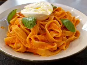 Tagliatelle con Burrata