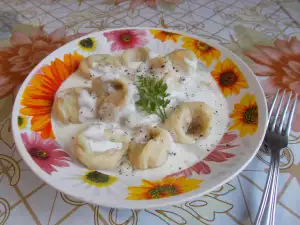 Tortellini caseros con bacon y queso azul