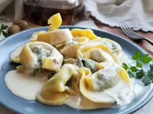 Tortellini con Salsa de Gorgonzola