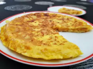 Tortilla de patata con cebolla