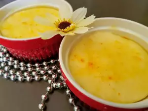 Natillas de vainilla con azúcar de mandarina