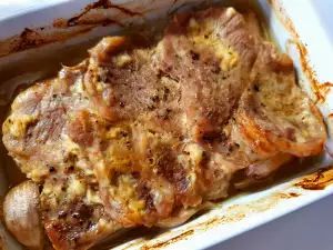 Filetes de aguja de cerdo asados al horno