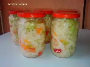 Ensalada de repollo en conserva