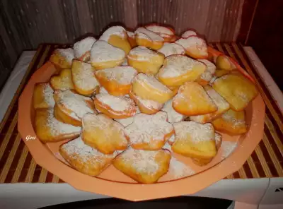 Buñuelos con azúcar glass - Receta 