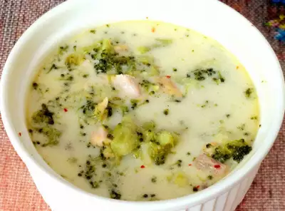 Sopa Keto de Pollo y Brócoli - Receta 