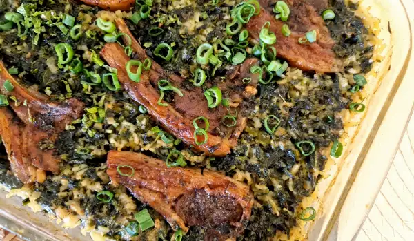 Chuletas de cordero con arroz y espinacas