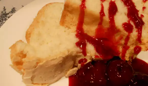 Pastel de Ángel (Angel Food Cake)