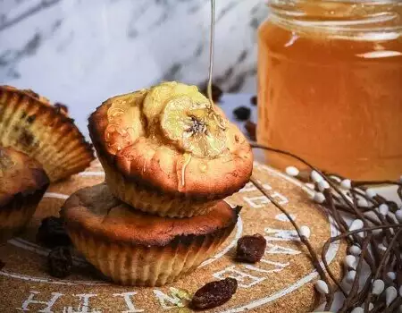 Muffins de plátano con miel y pasas