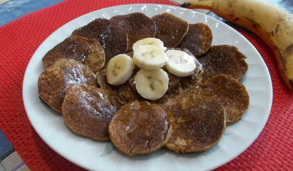 Tortitas de plátano con trigo sarraceno y miel