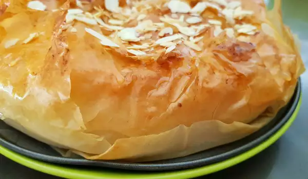 Bougatsa con nueces y almendras