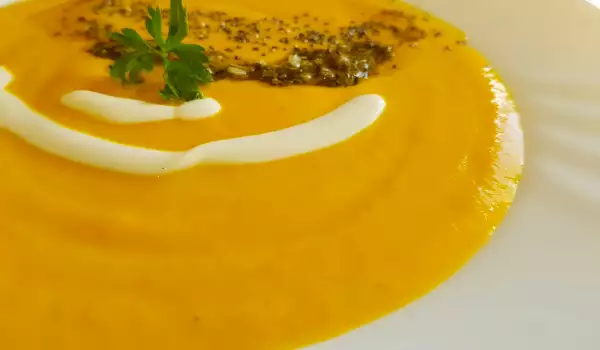 Crema de zanahorias y apio al estilo provenzal