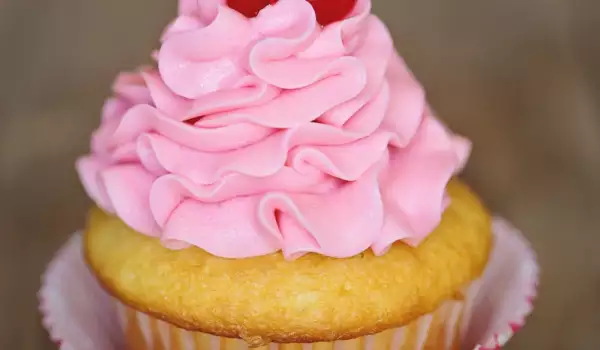 ¿Cómo hacer crema para decorar muffins?