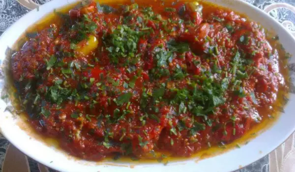 Pimientos en salsa de tomate