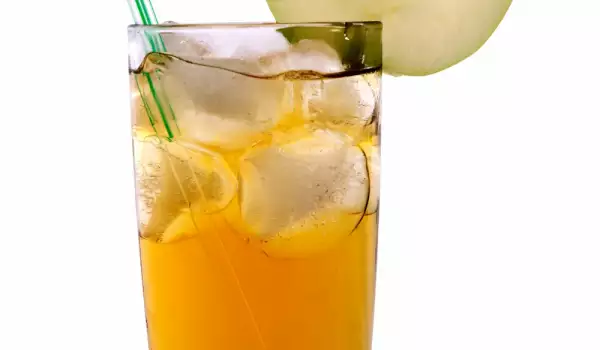 Cóctel de ginebra y zumo de naranja