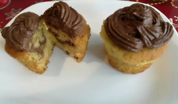 Cupcakes de Vainilla Rellenos de Nutella