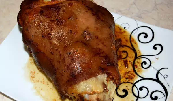 Codillo de cerdo asado al horno con miel