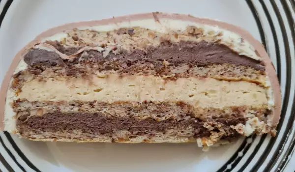 Pastel de Almendras con Chocolate y Crema