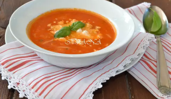 Sopa de tomate tradicional
