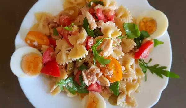 Farfalle con Atún