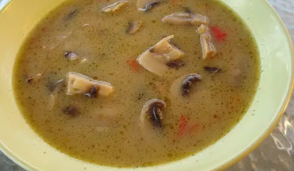 La sopa de champiñones con ajo más deliciosa