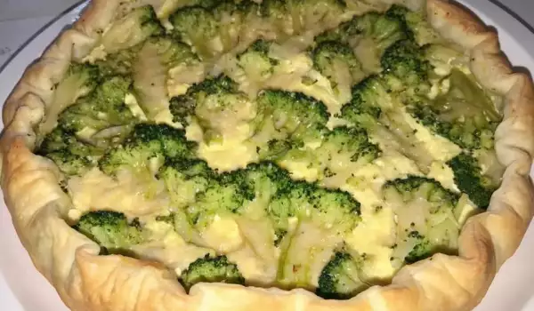 Tarta salada con brócoli y ricotta