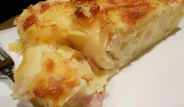 Gratinado francés con queso y jamón cocido (Gratin de pates au jambon)