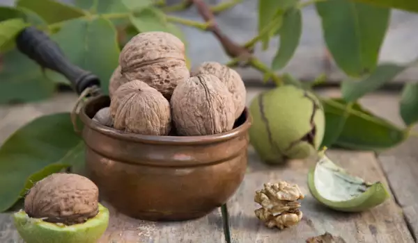 Nueces y nueces verdes