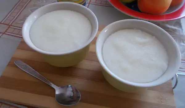 Postre de leche con sémola