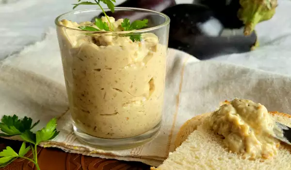 Caviar de berenjena con mayonesa