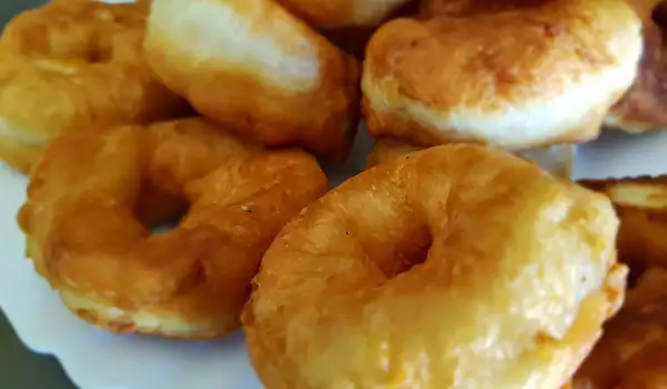 Buñuelos de desayuno fáciles y económicos