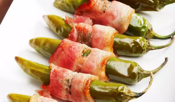 Jalapeños con bacon