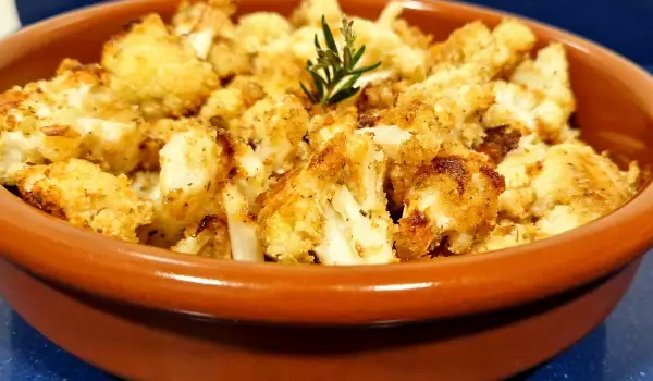 Coliflor al horno con parmesano y especias