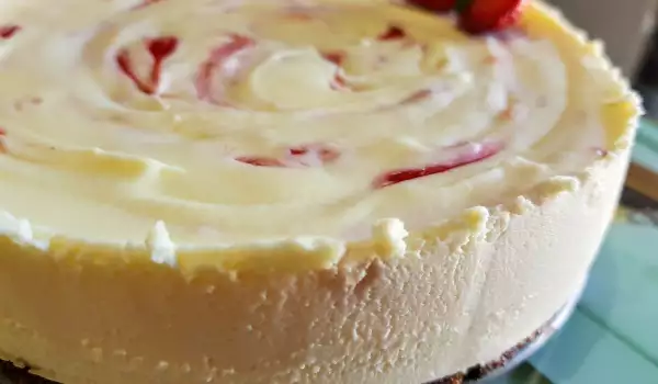 Tarta keto con fresas y mascarpone