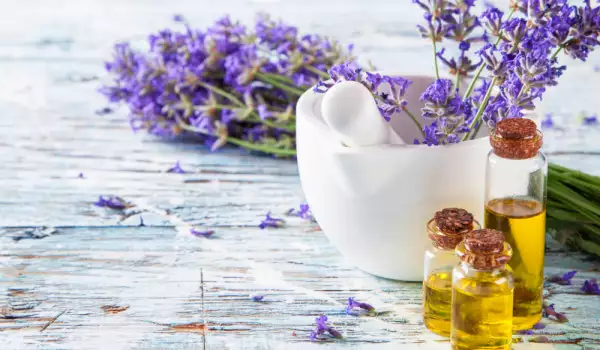 Aceite esencial de lavanda