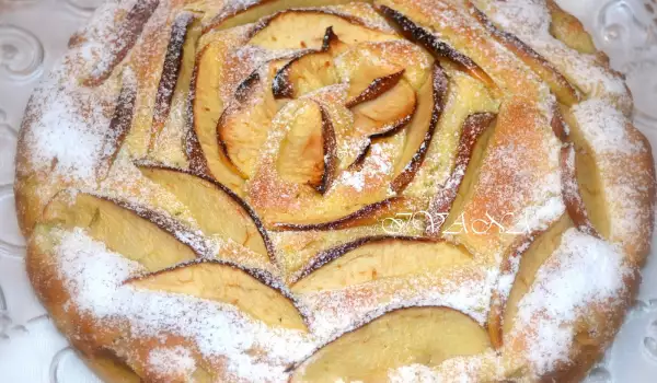 Tarta de manzana con nata