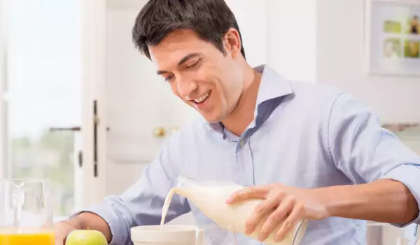 ¿La leche entera es beneficiosa para la salud?