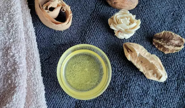 Mascarilla facial con miel y aceite de coco