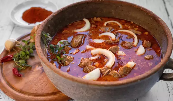 Plato de comida picante