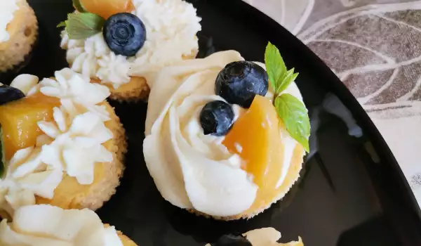 Mini tartas de queso con mango y lima