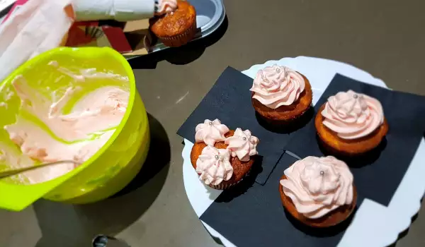 Cupcakes con zanahoria, requesón y nata