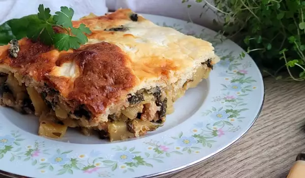 Moussaka con carne y espinacas