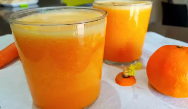 Néctar de zanahorias y mandarinas